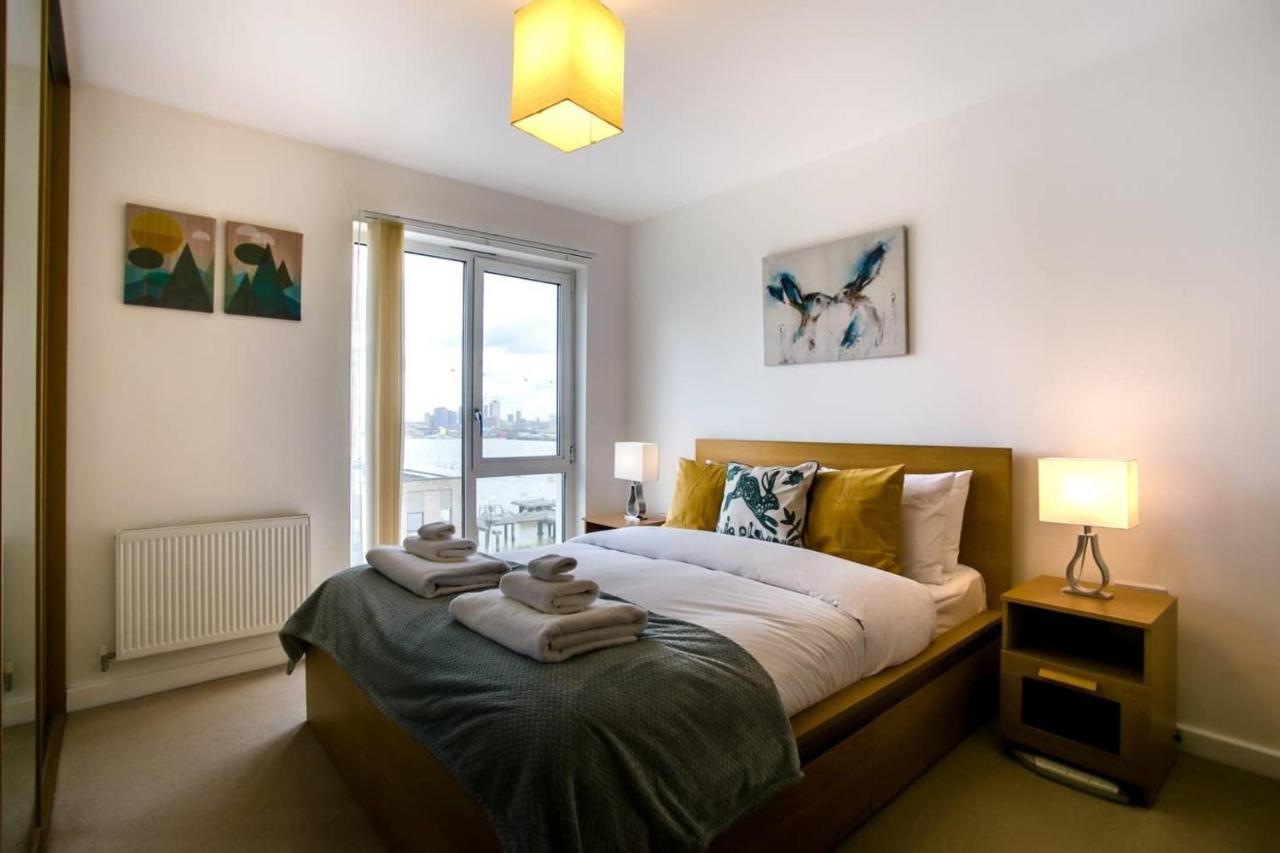 Guestready - Comfort by the Thames W Balcony 2