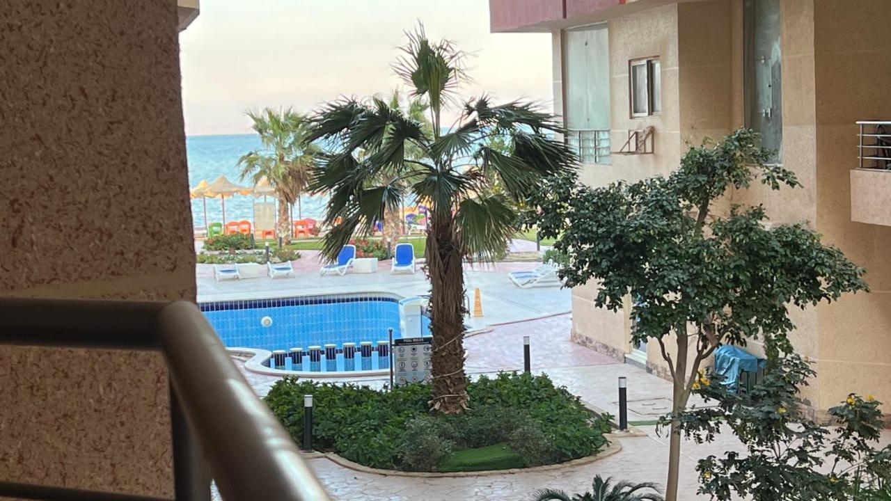 Casablanca Beach Resort, First Line, with Private Beach And Swimming Pools,Hurghada 1