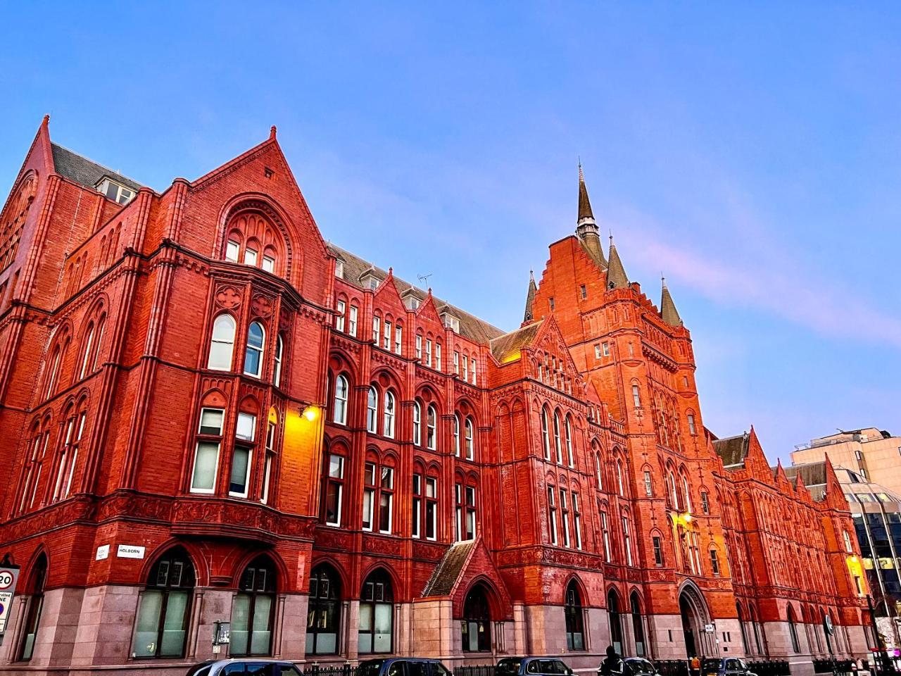 Superior Entire Apartment Between St Pauls Cathedral And Covent Garden