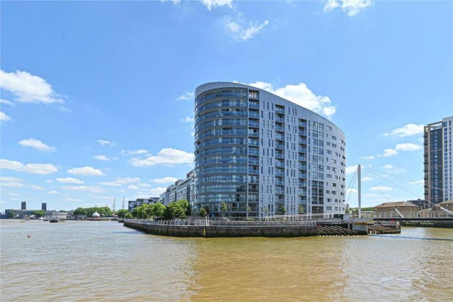Large 2bed 2bath Apartment Beautiful River Views London Greenwich Cutty Sark 1