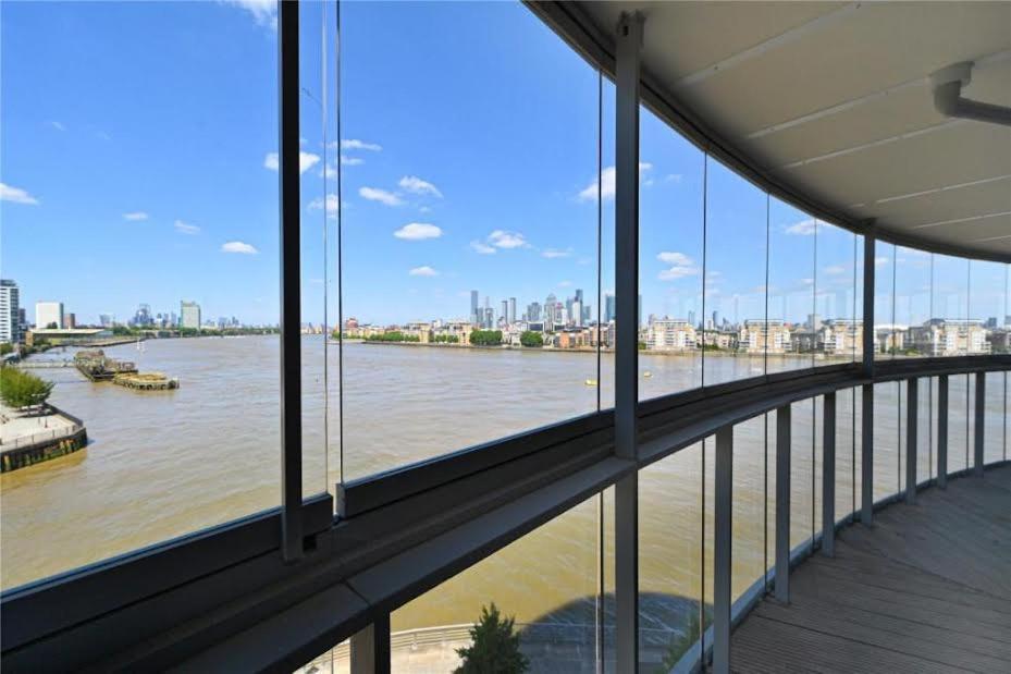 Large 2bed 2bath Apartment Beautiful River Views London Greenwich Cutty Sark 2