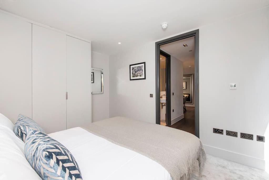 New Build-Air Con-2 Bedroom-Two Bathrooms Apt 6