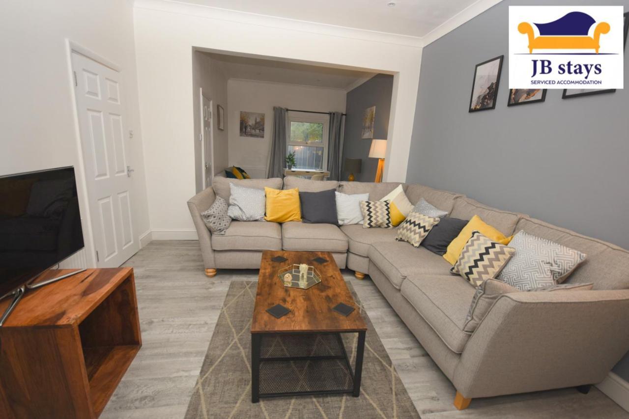 Jb Stays Greenwich, 3 Bed House,Ideal for Contractors And Family