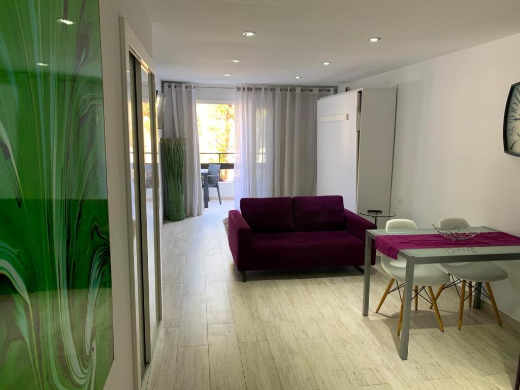 Club Villa Mar- First Line Modern Spacious Studio 1