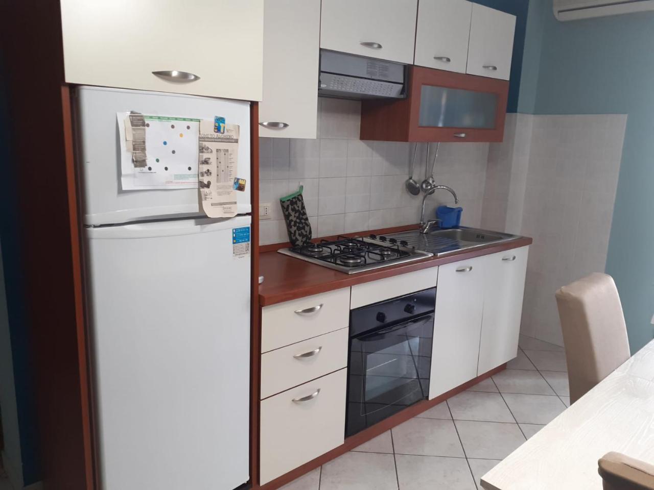 Grazioso Appartamento Con Ampia Veranda Abitabile 1