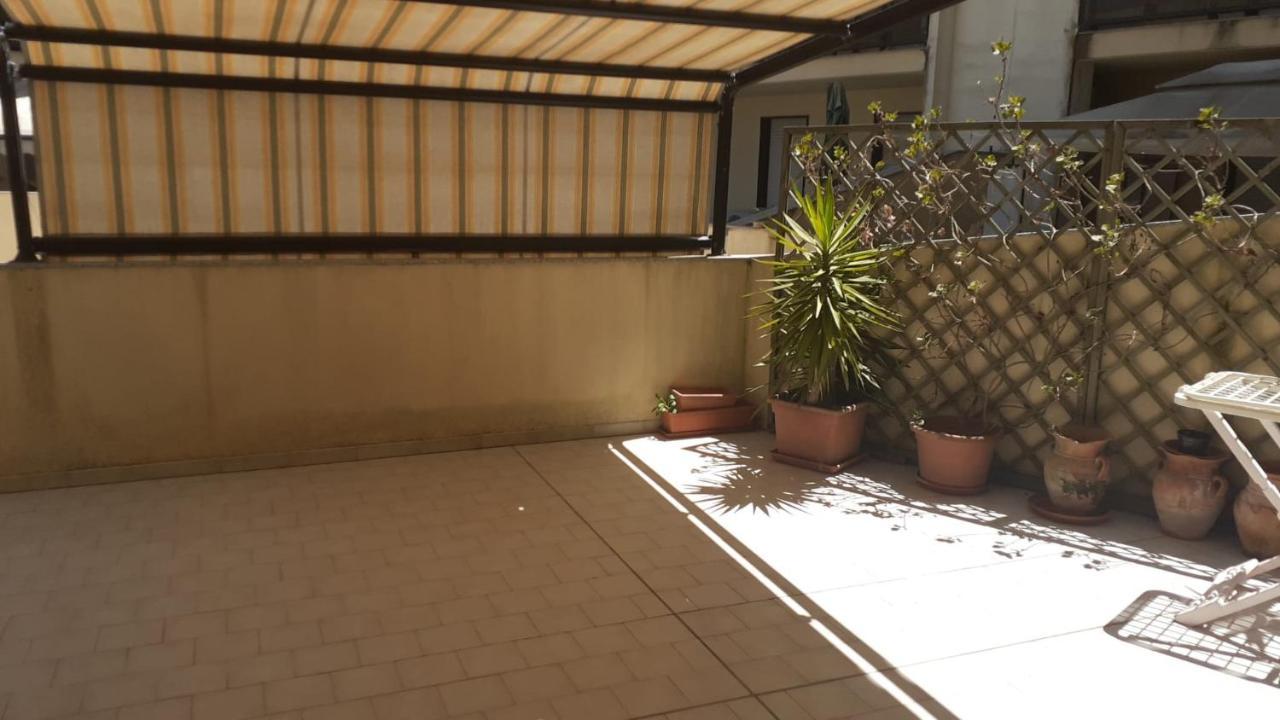 Grazioso Appartamento Con Ampia Veranda Abitabile 2