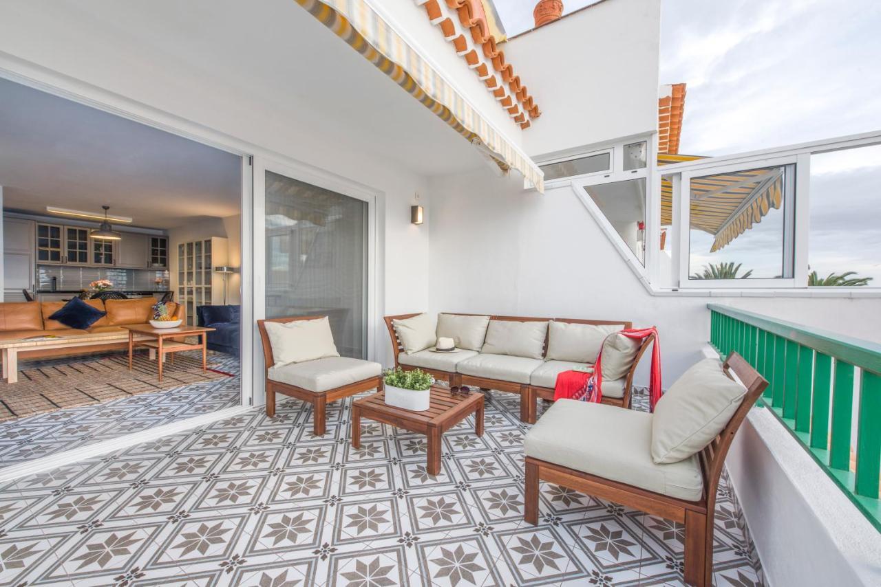 Modern, Bright And Welcoming Oceanfront Apartment 2