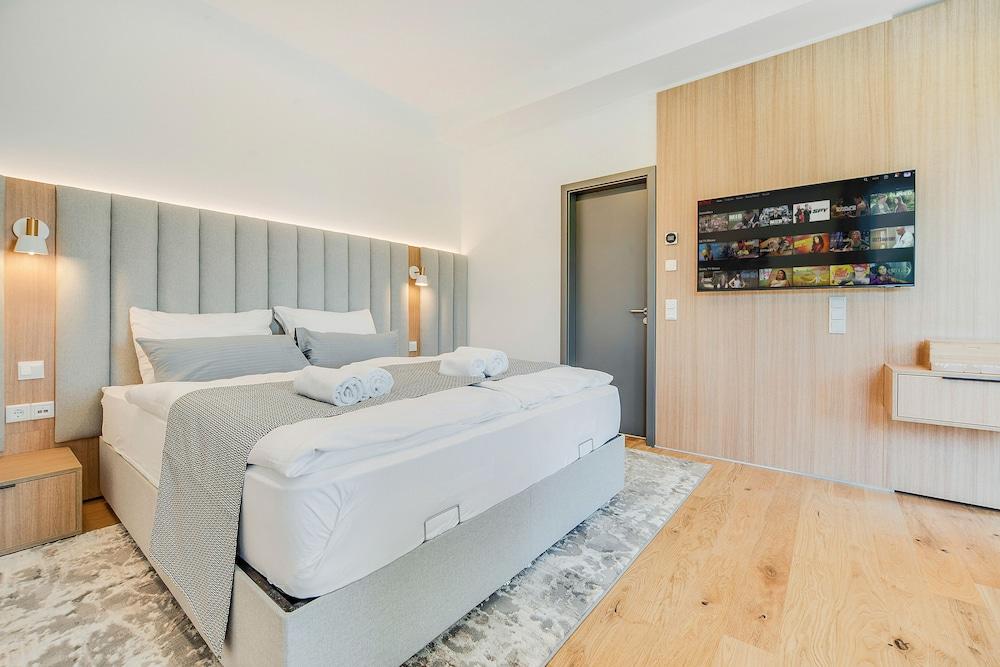 Bright: Rosenheim Aicherpark 2