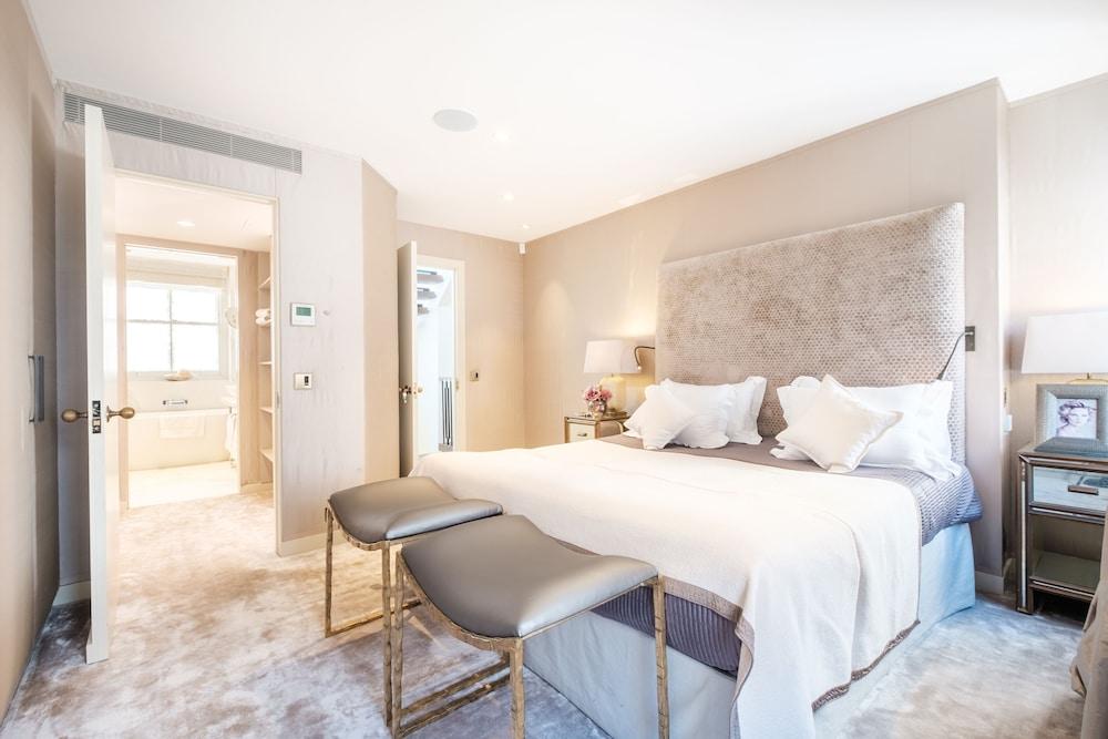 Luxury Home with 3 Bed 2 Bath in London 2