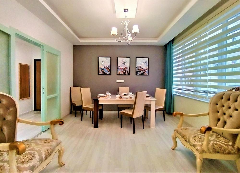 Central Flat Near Seaside in Antalya Muratpasa 2