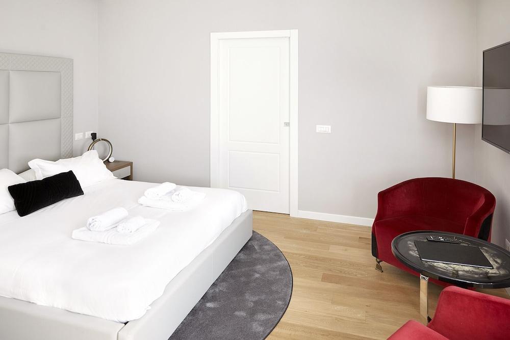 Prestige Boutique Homes Aparthotel Piazza Duomo 1