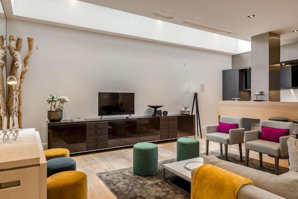 Newly Refurbished 2-Bed Apartment in Knightsbridge 2