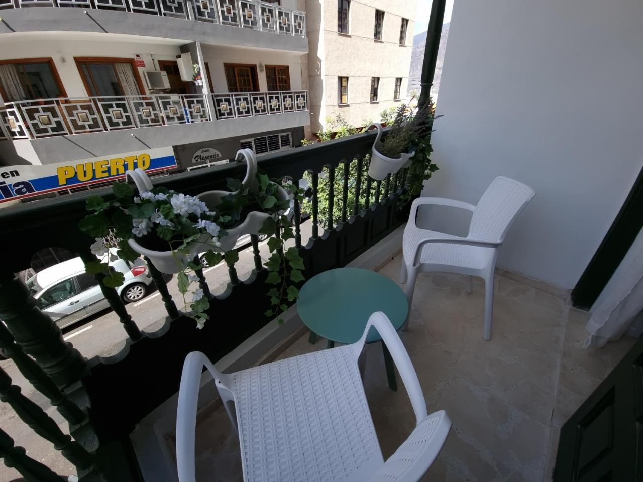 Los Gigantes Apartamento de 3 Habitaciones 1