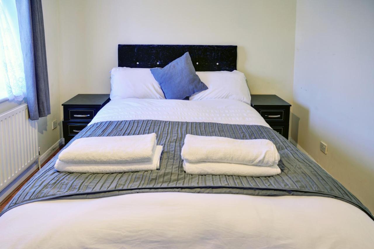 Premier 2bed Hse Nr Excel Clean Wifi Free Parking 2