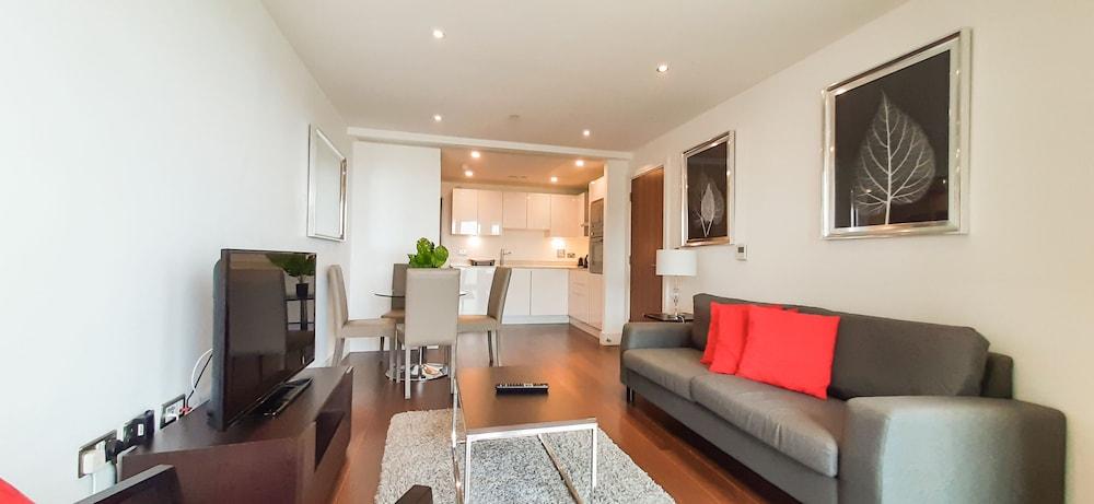 Mysquare Apartments Canary Wharf