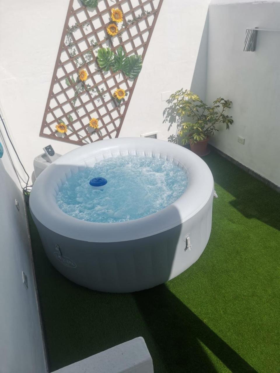 Chalet Con Jacuzzi Climatizado, Barbacoa Y Cerca de la Playa 2