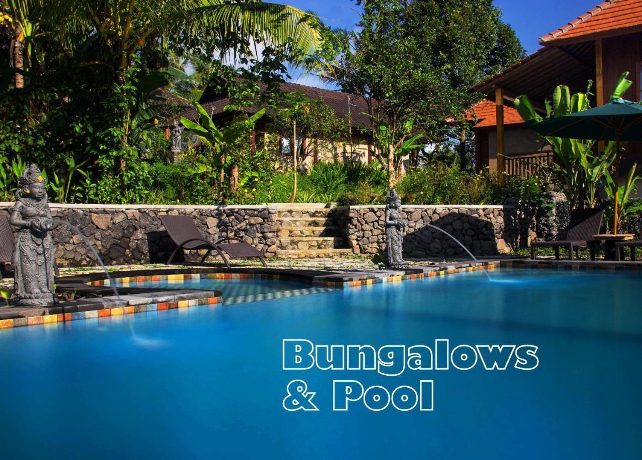 Khrisna Hs And Cottages