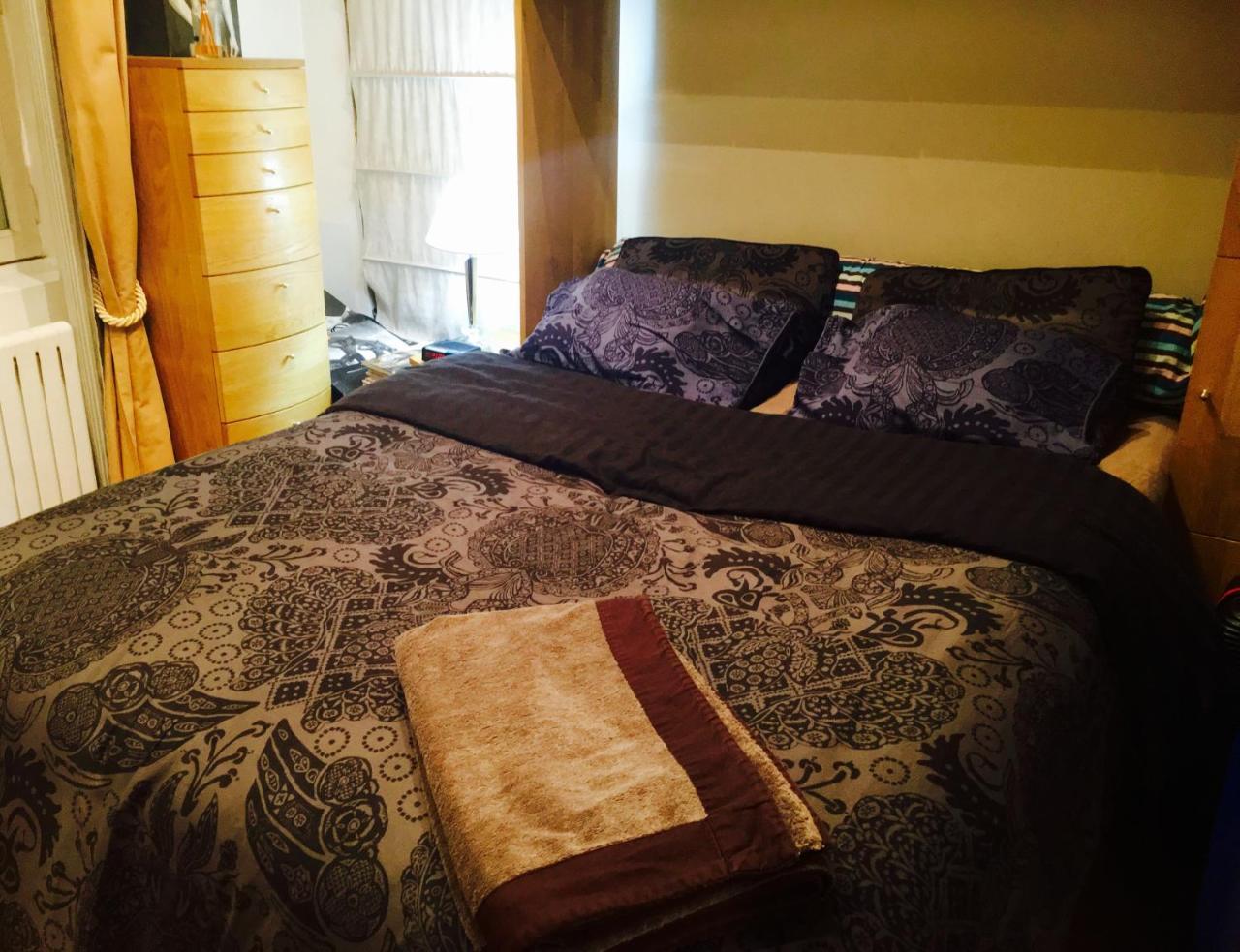 Quartier Montorgueil, Voie Pietonne, Dans Un Immeuble du Xveme