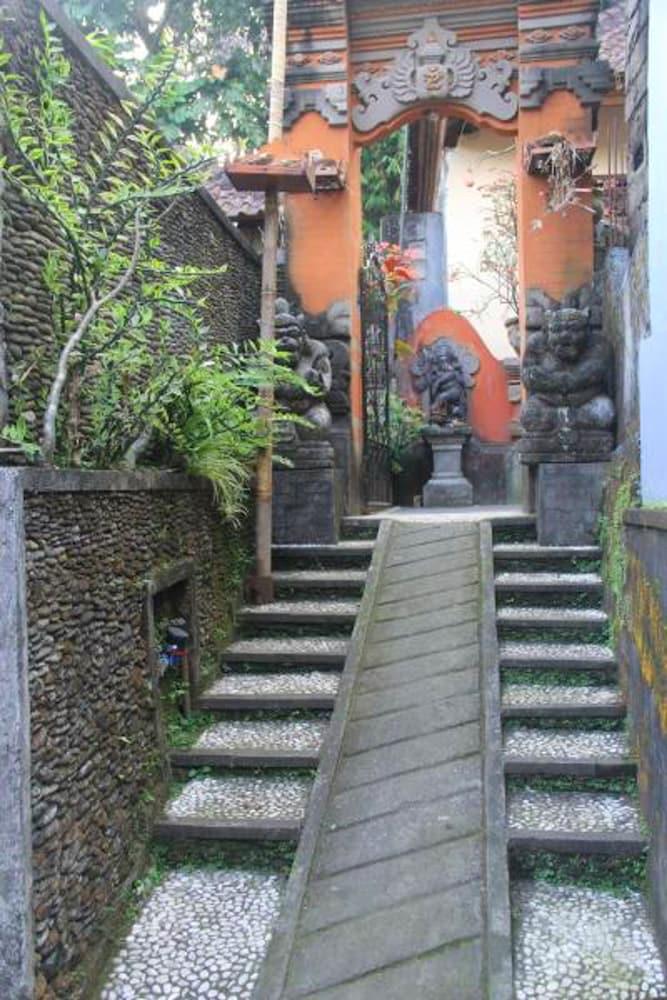 Sudani Bale Homestay 2