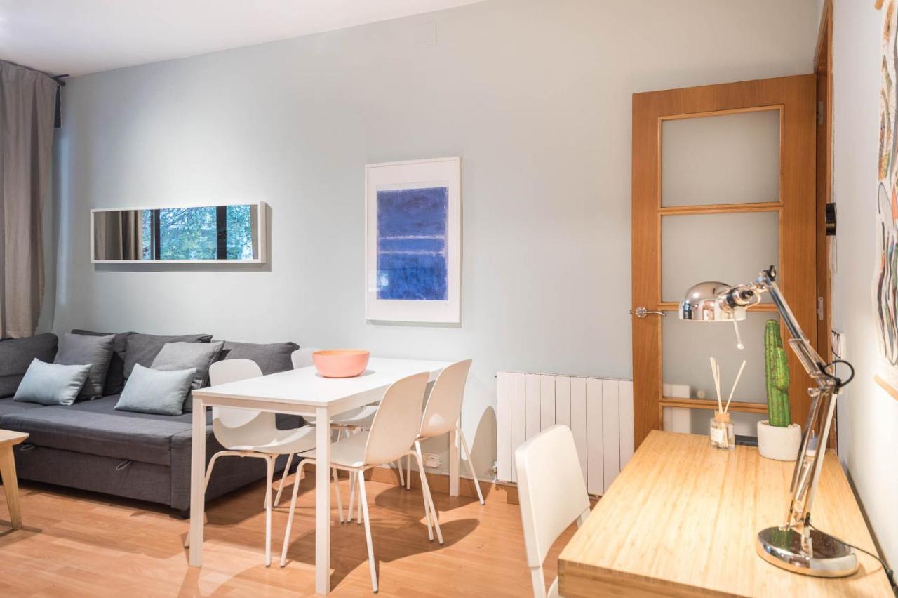 Spacious And Comfortable Apt in the City Center 2