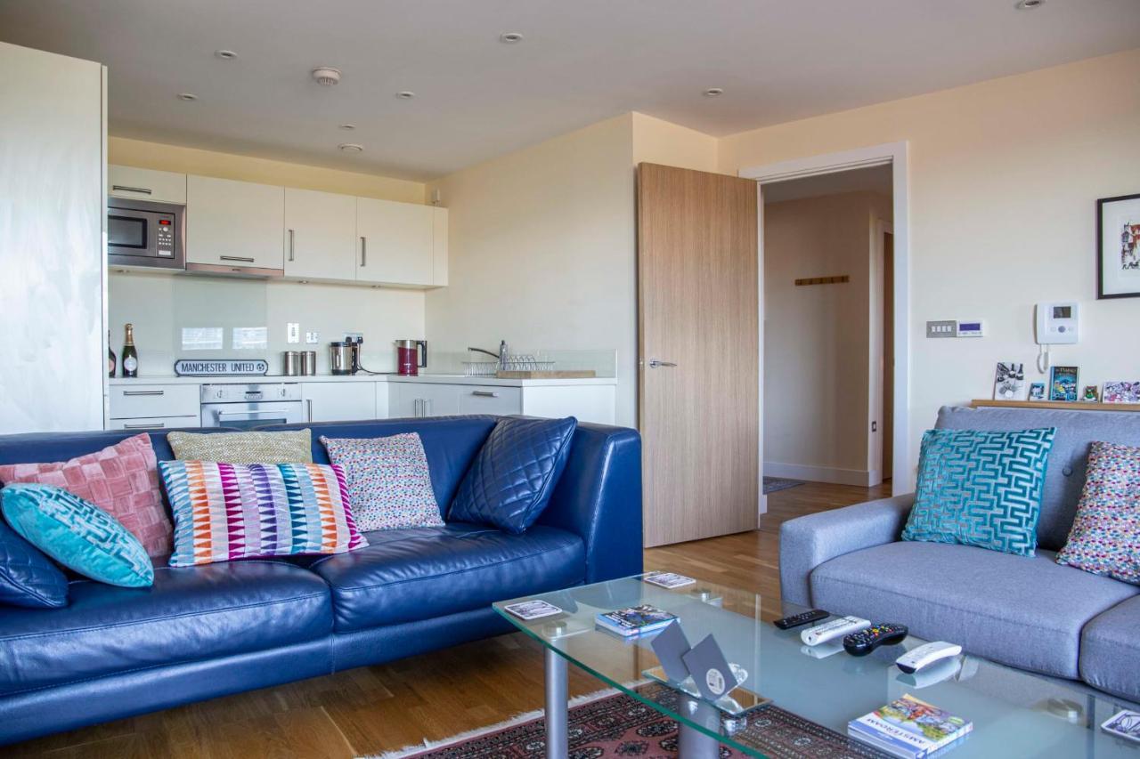 Lovely Tower Bridge Residence