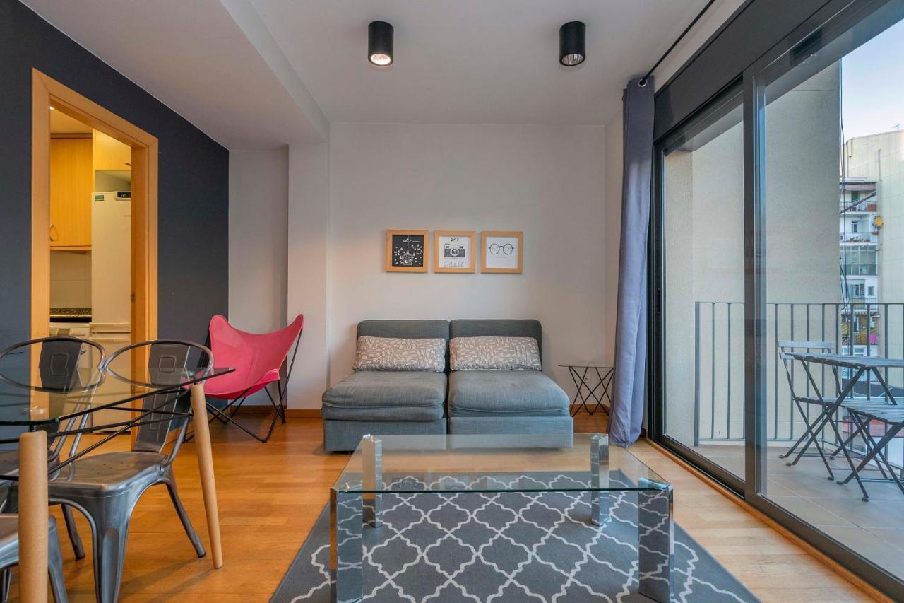 Modern And Bright Apartment in Eixample 3-1 (Adults Only)