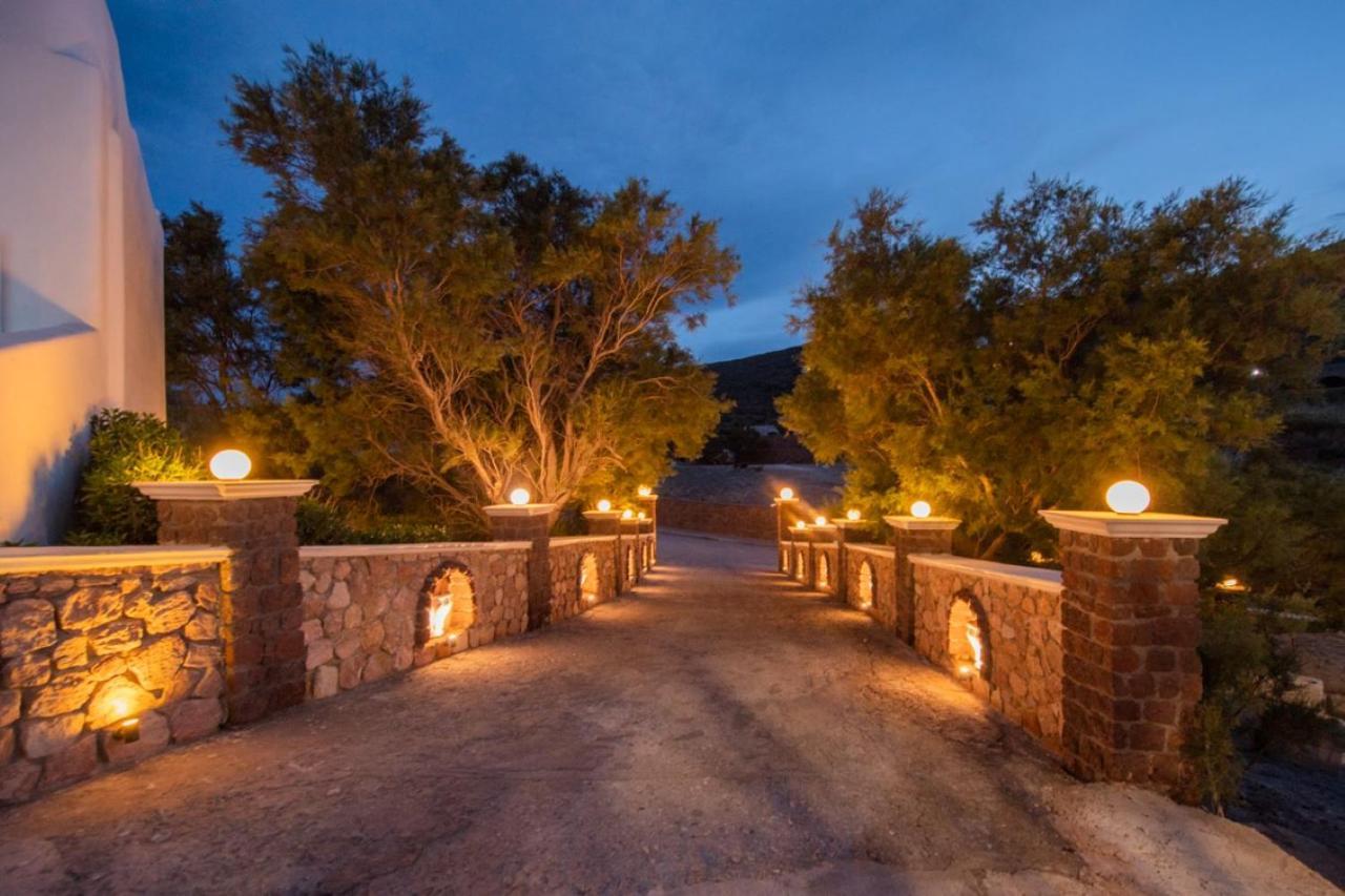 Starlight Luxury Seaside Villa & Suites 2