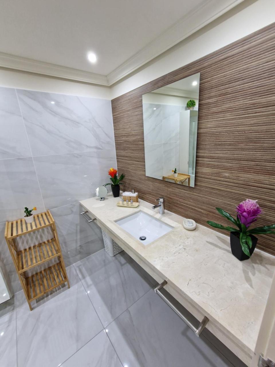 Large Terrace with Views on the Cliffs at Balcon de Los Gigantes 1