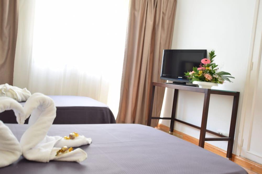 Hotel Adonis Pelinor 2