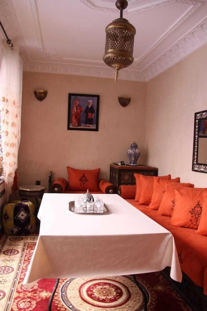 Riad Porte Des 5 Jardins 1