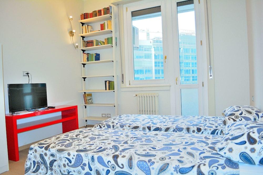 Beddyway - Garibaldi District 2