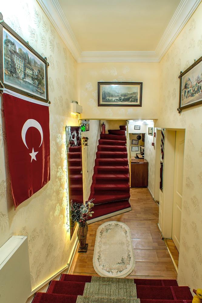 Sur Pension And Hotel Istanbul 1