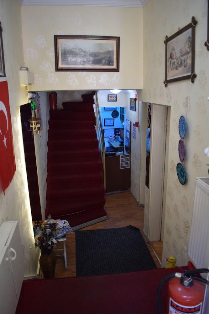 Sur Pension And Hotel Istanbul 2