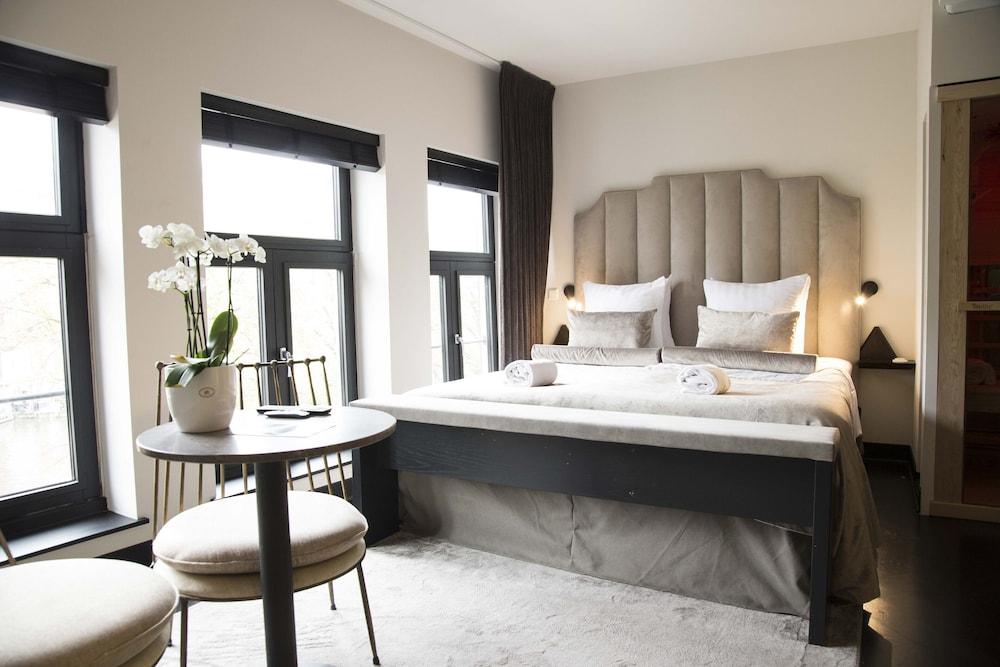 House of Amstel (Adults only)