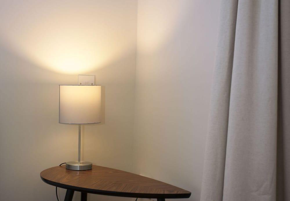 Victoria Charming Atmosphere 2