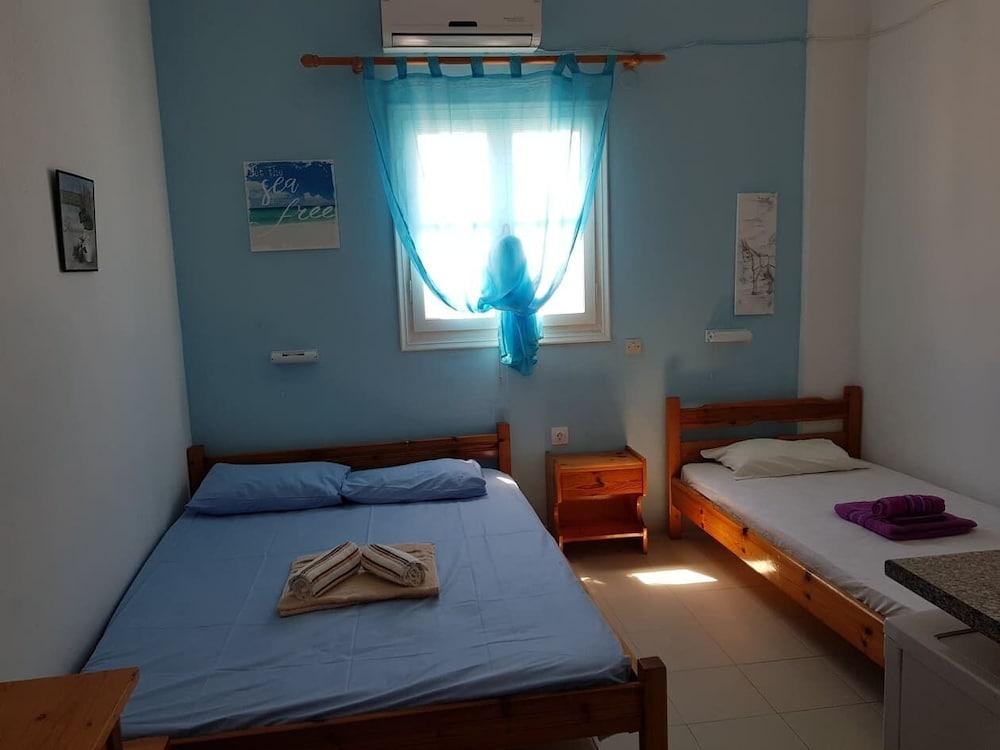 Mm Studios Perissa 2