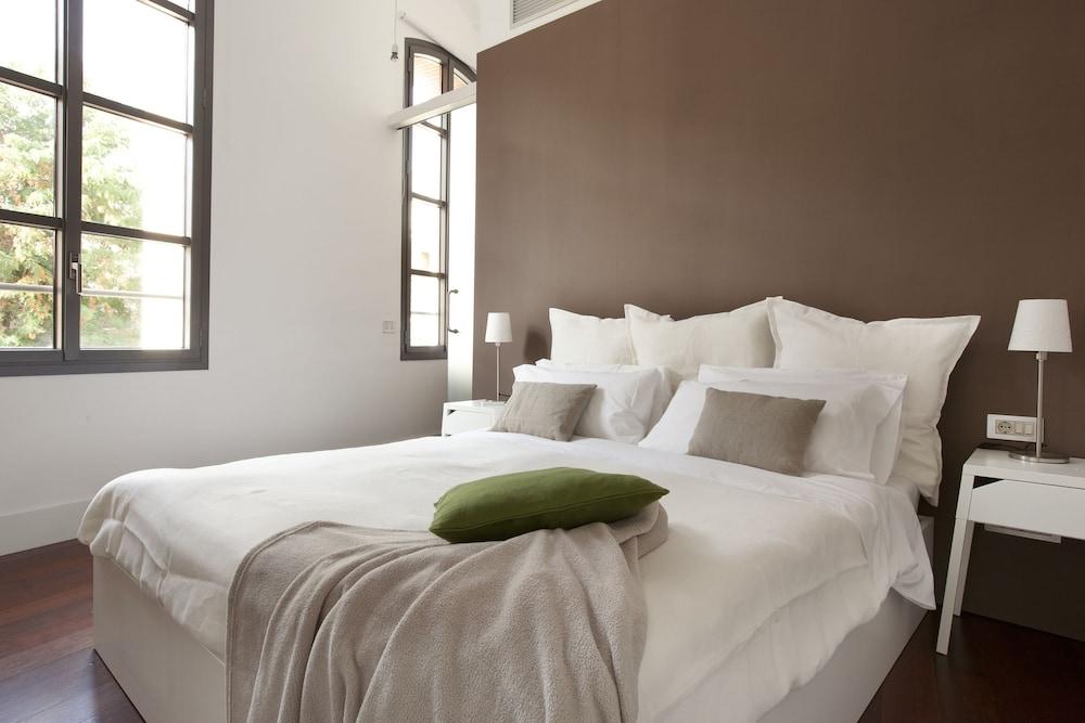 Sealona Beach Lofts Apartments 1