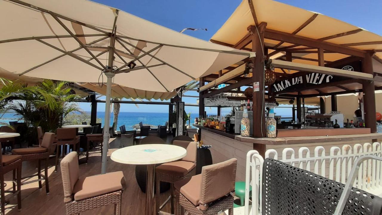 Studio in Perfect Location 1