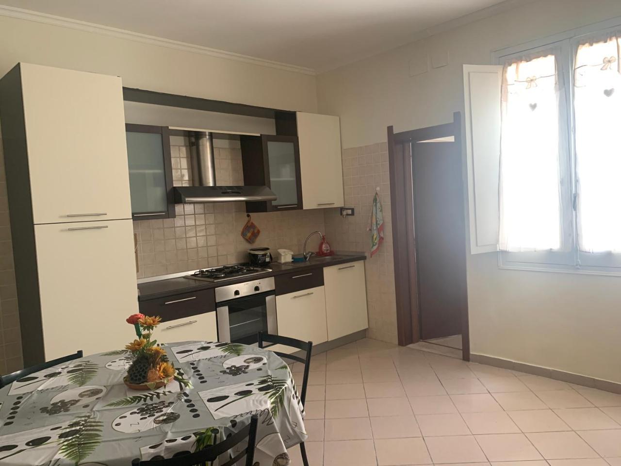 Casa Adriana, Centralissima, Confinante Ospedale Civile