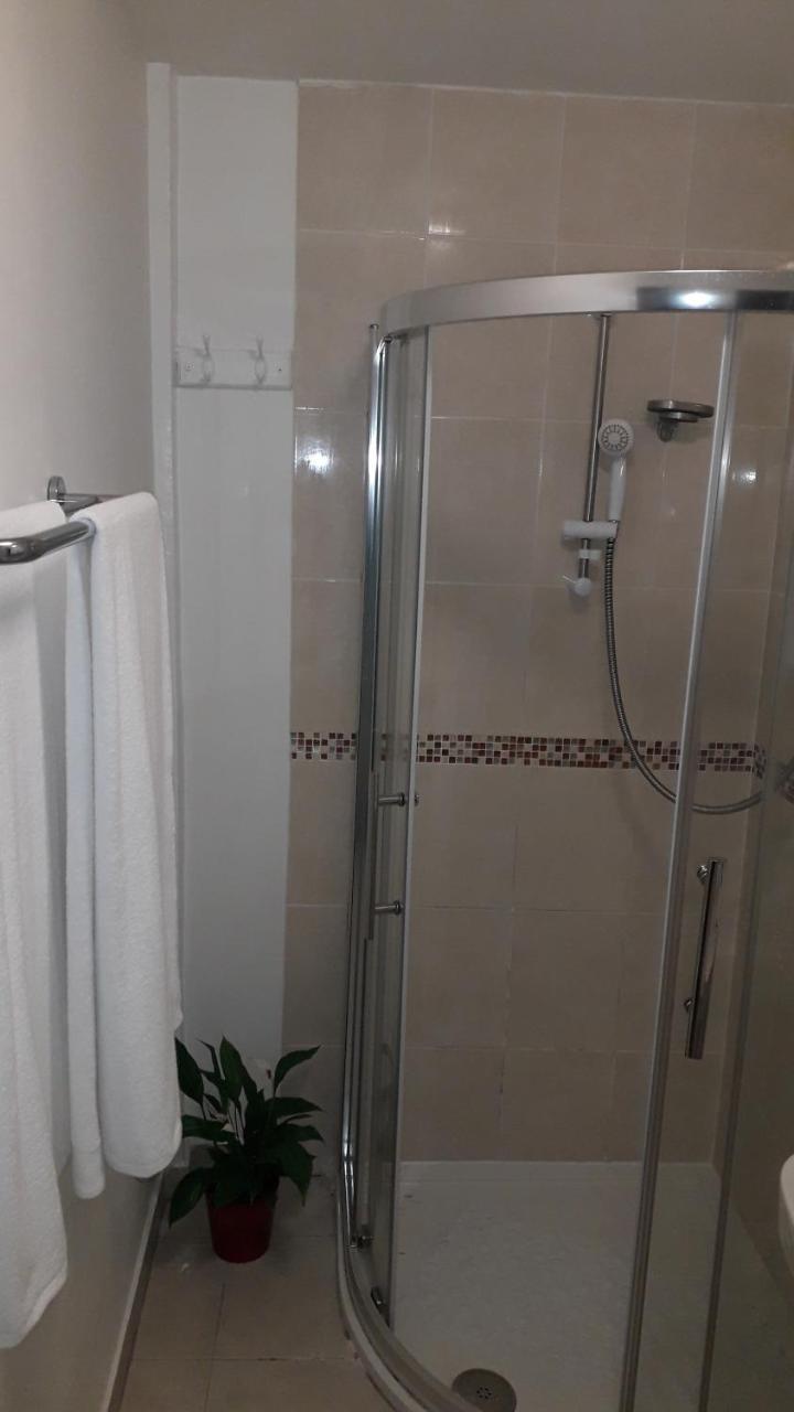 Cosy London Holiday Home (Near O2 Arena) 1