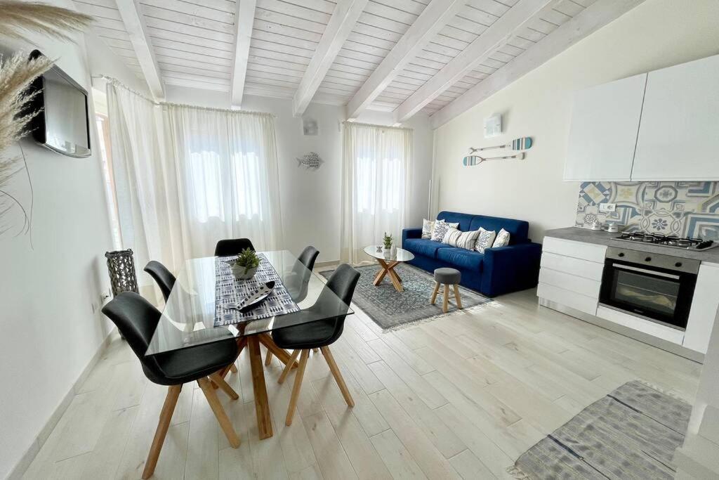 Free Private Parking, New Apartment 1