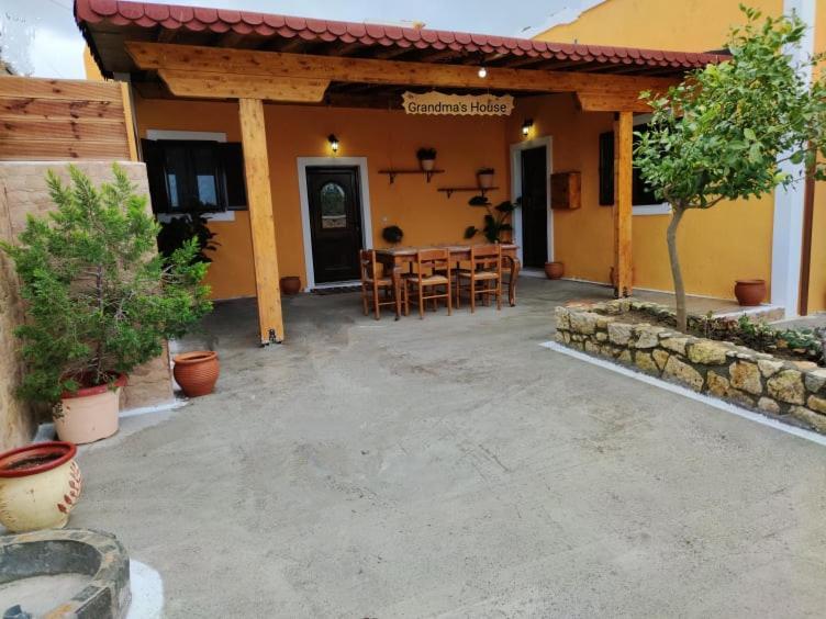 Archangelos Family House 1