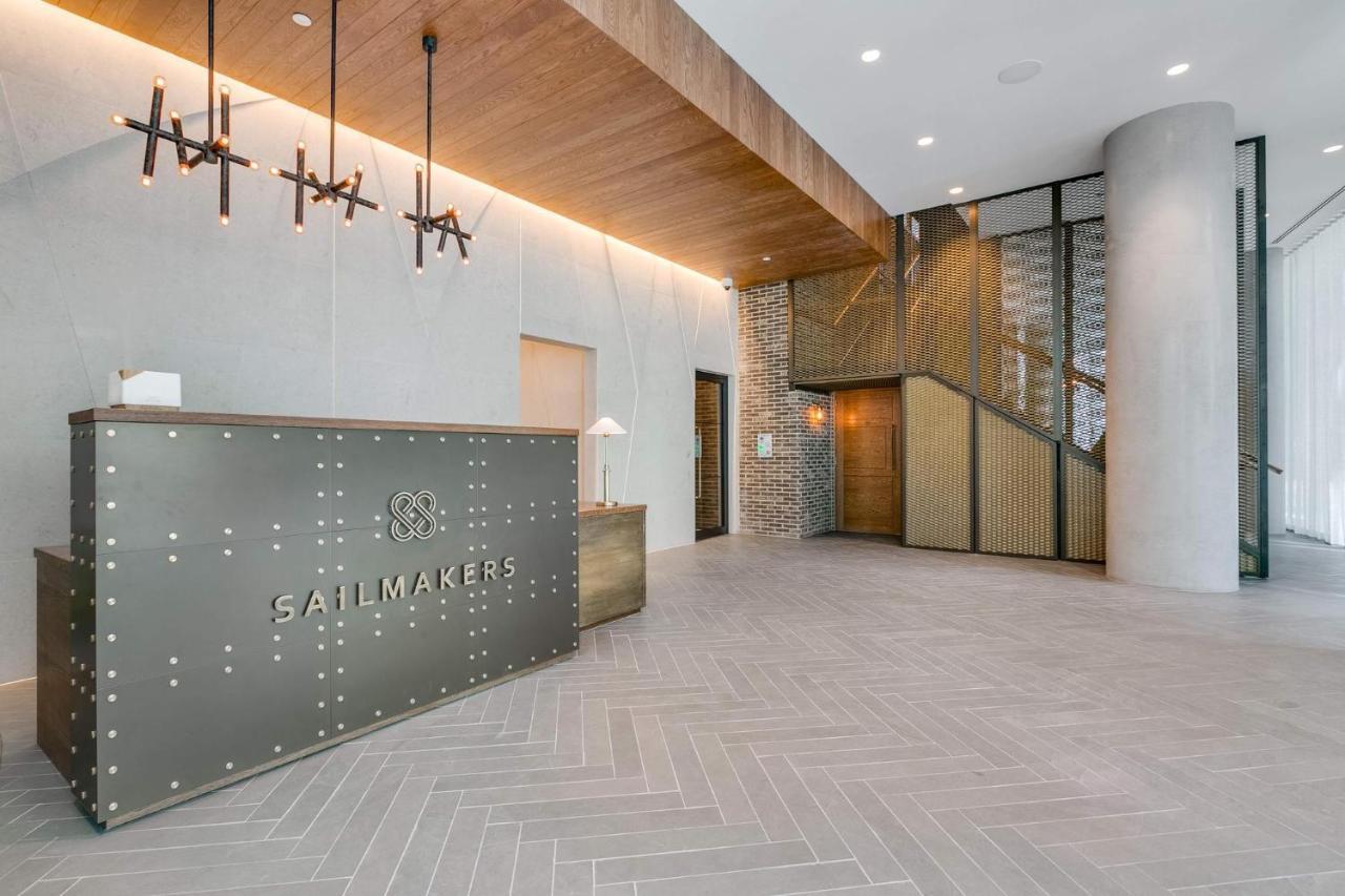 Sailmakers Apartments - Luxury 3 Bedroom Apartment with Comfortable Work Spaces 2