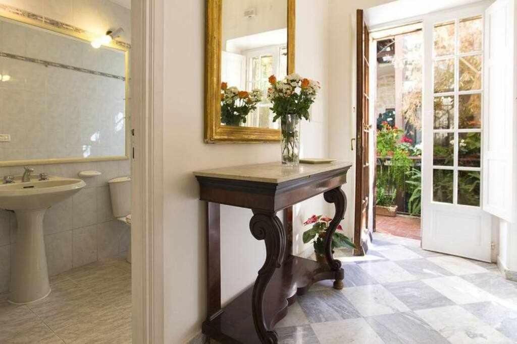 Alghero Palazzo Dalbis in Pieno Centro Per 8 Persone