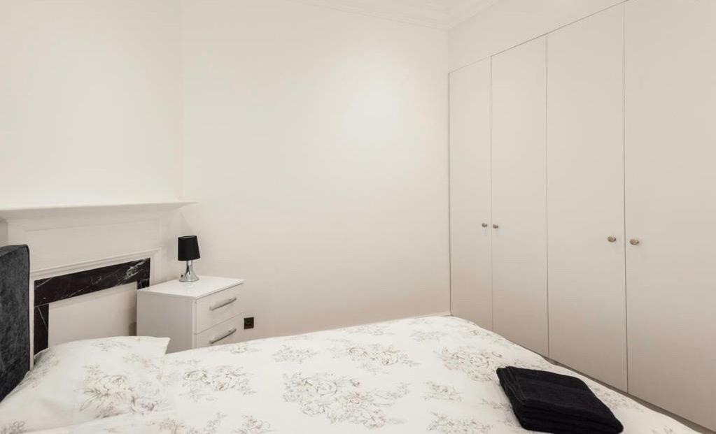 Fleet Street Apartment 1 1