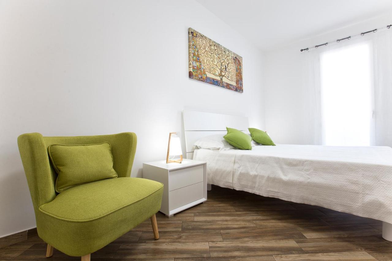 House Garden E Sky 2