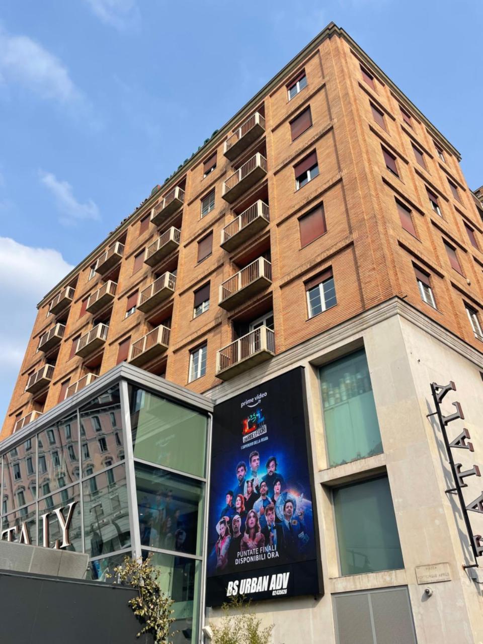 New Wonderful Bilo with Walk-In Closet From Moscova Suites Apartments 1