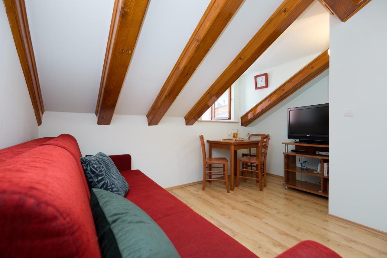 Hedera Estate, Hedera A21