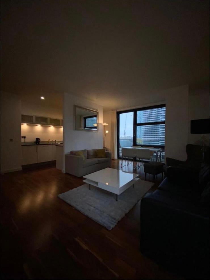 Canary Warf Luxurious Apartaments 1