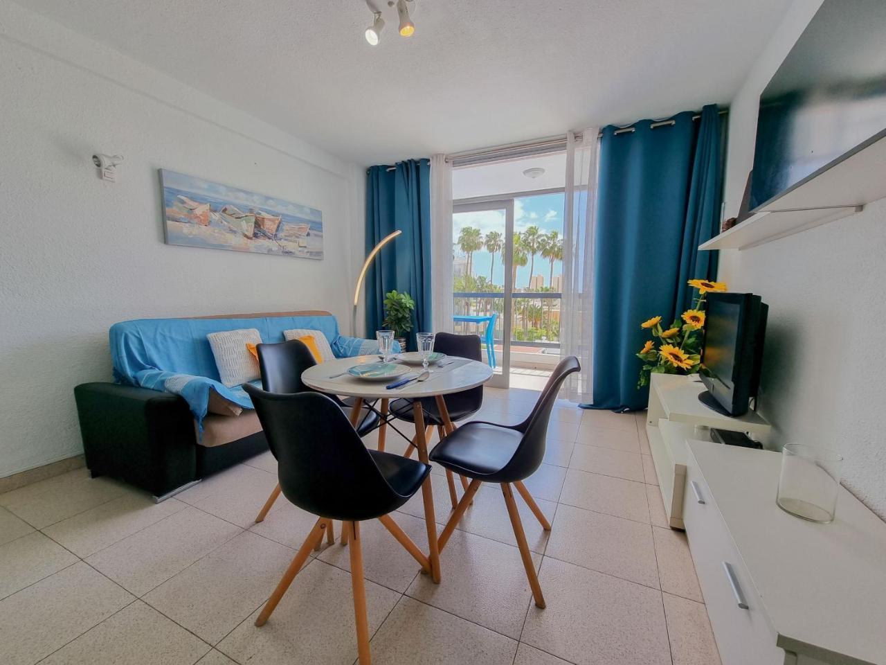 Cosy Apartment Near the Sea in las Americas 1